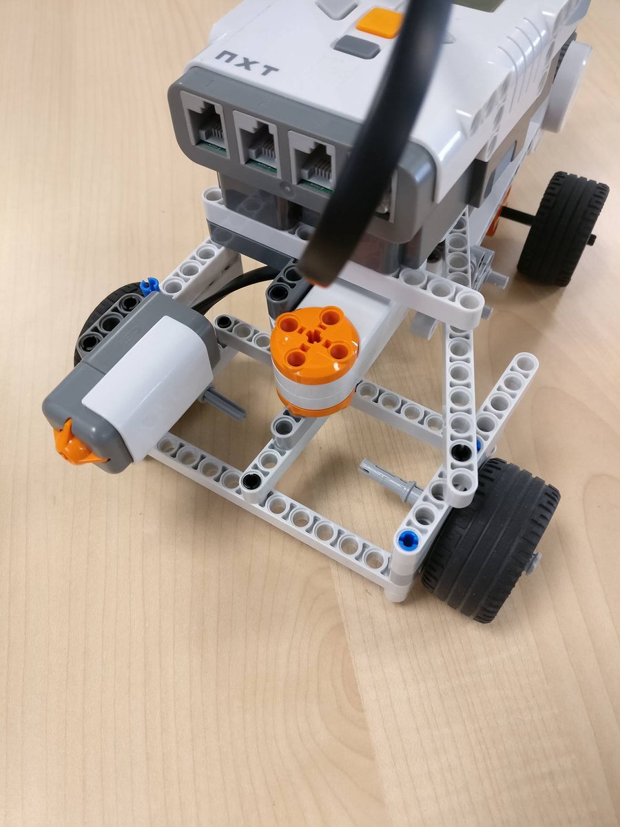 DesignAutoMecha's tweet image. First prototype