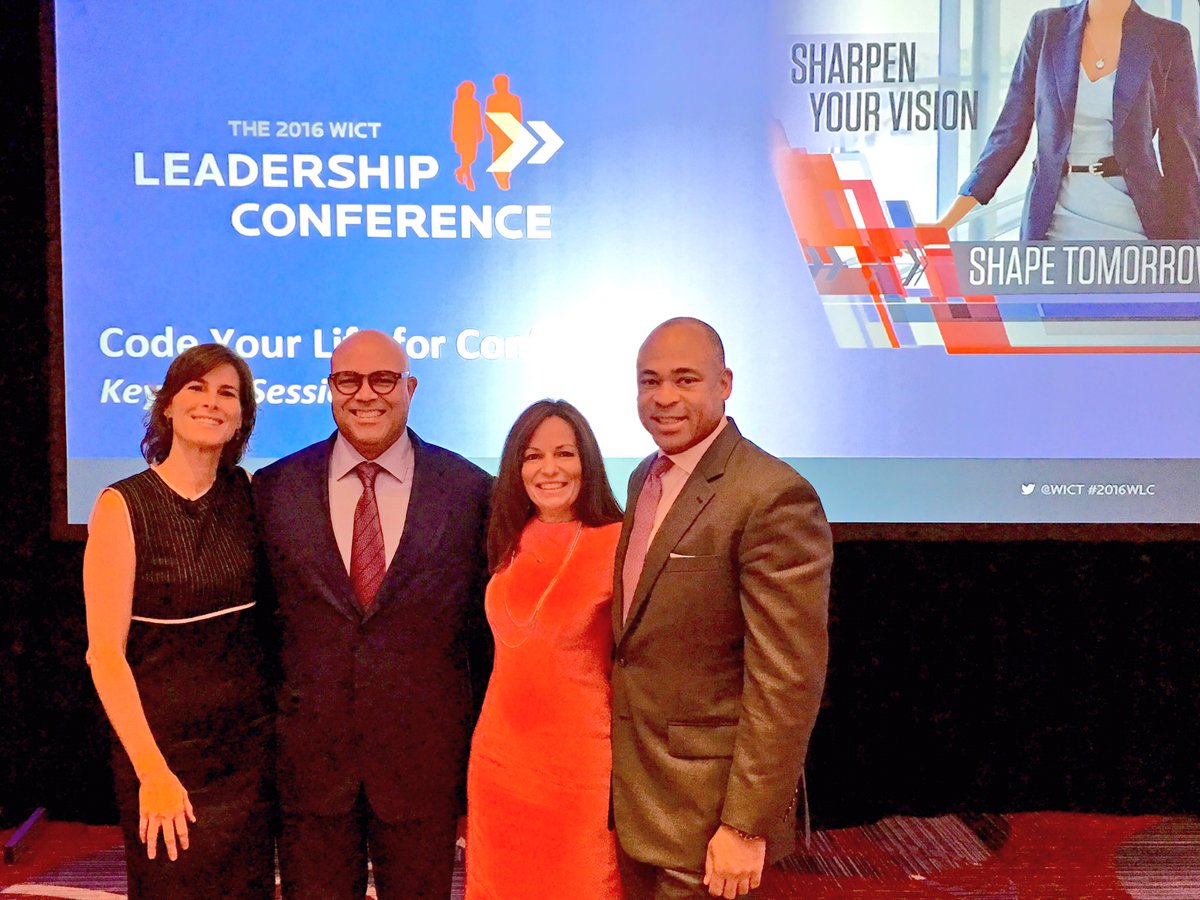 RobStoddardFLDC's tweet photo. Power gathering b4 day2 opening of #WLC2016: @ClaireShipman @chairmanpowell @brennan_mar @kdanesnowden #DiversityWeek @WICT @WICTDCBALT https://t.co/Qfe9xoCdun