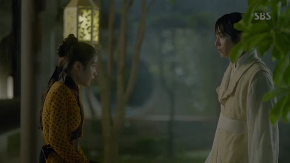 little1993iu's tweet photo. RT allaboutIU: RT lyrayoo: "It's me"
Omo Wang So T_T
Hae Soo can you see he is happy ?
#ScarletHeartRyeo #MoonLo… https://t.co/LSjAQEvu8P