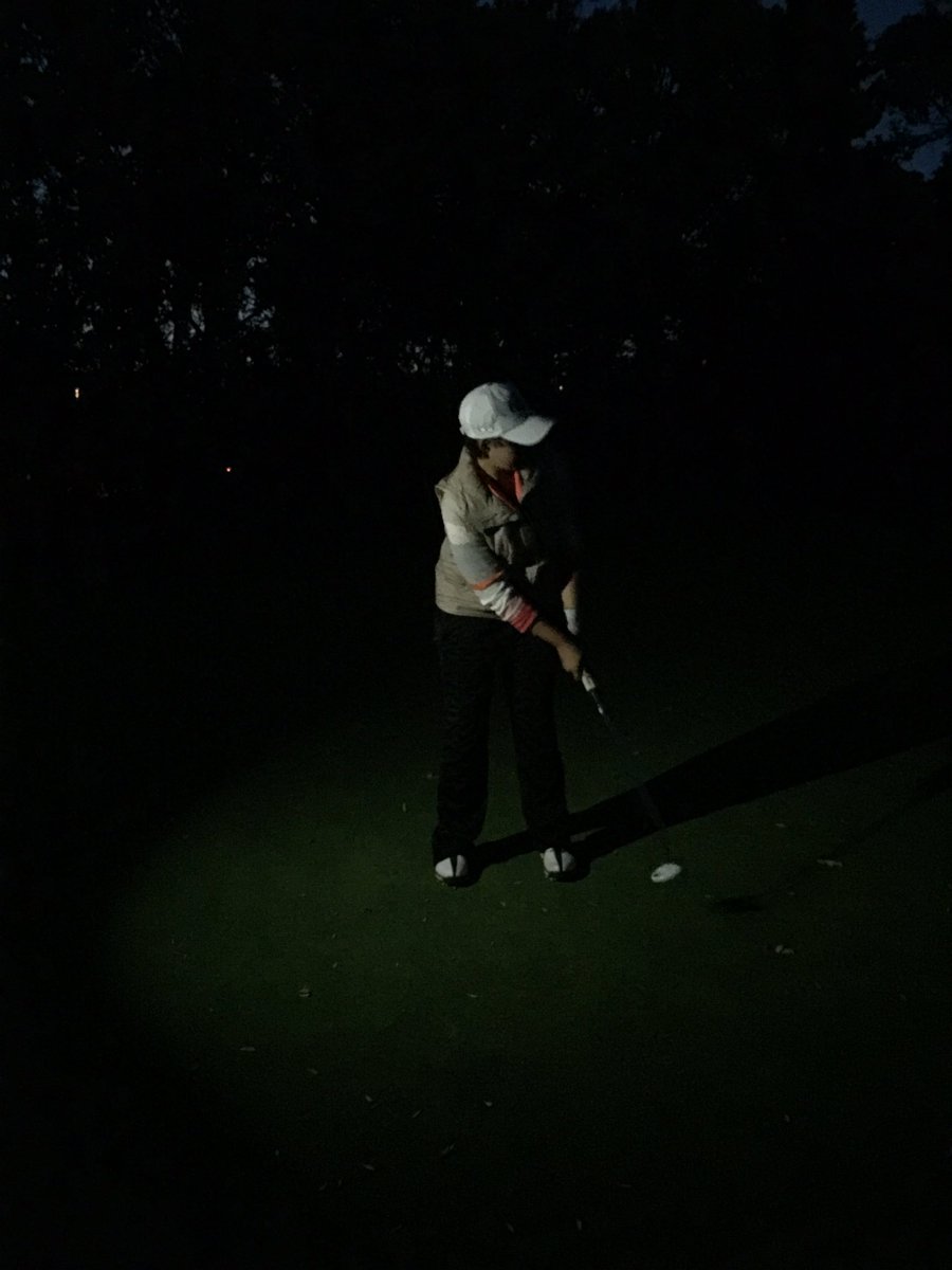 MarissaNaylor's tweet image. Never to late to golf #iphonelight