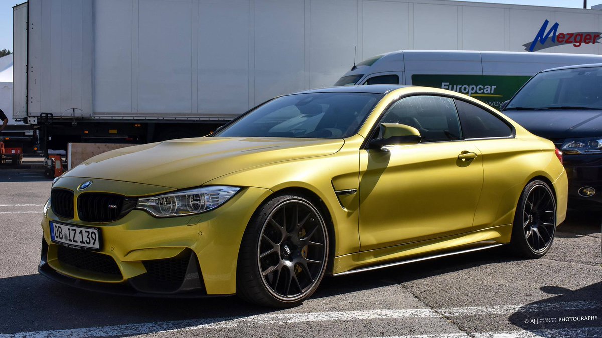 AHEmexico's tweet image. El llamativo #BMW M4 en color oro por #AJAutomotive
#tunedcar #tuning #tuningcars #autostuning #innovaciónquetrasciende #AHE #Hoses #Hose
