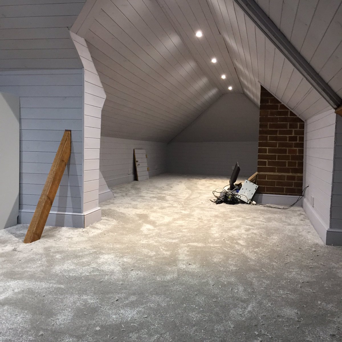 nscarpets's tweet image. #luxury #loftconversion #grey #carpet
