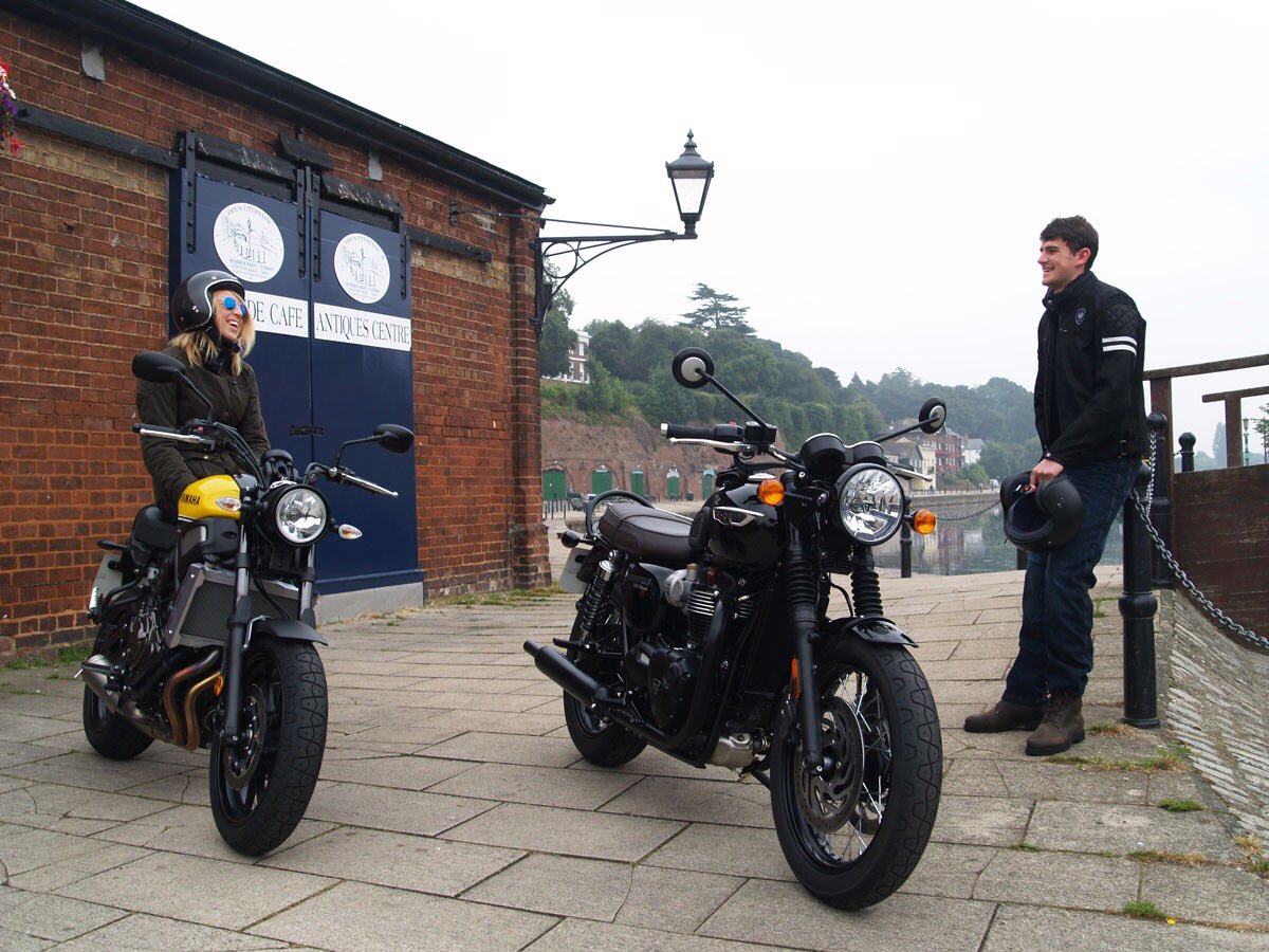 We've paid a visit to #Exeter Quay &amp; taken some modern classics with us...🏍📸👌🏼
#Triumph #Bonneville &amp; #Yamaha