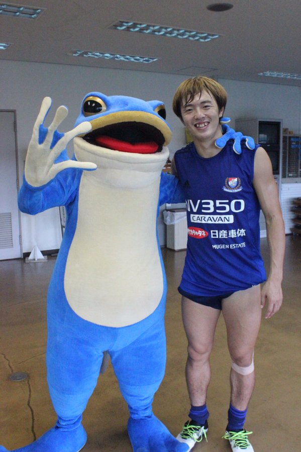 愛媛fc非公認マスコット一平くん 中の人はマリノスの齋藤学 見ちゃダメッーー Cycle やわらかスポーツ情報サイト