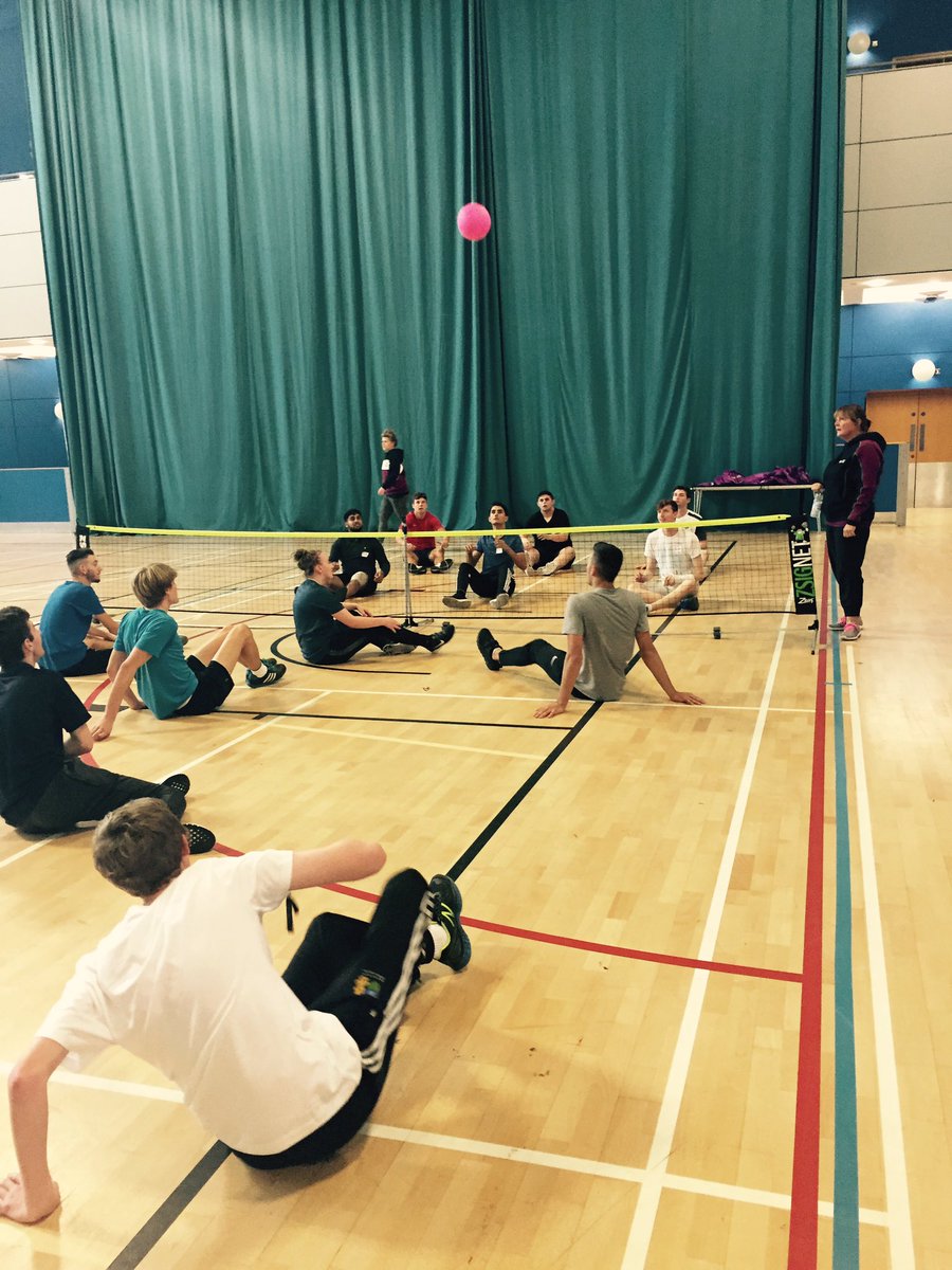 kimlongbon's tweet photo. Induction for #SportsDev2016 students playing #sittingvolleyball at @eissheff with @sheffhallamuni https://t.co/CUpnfMNANM
