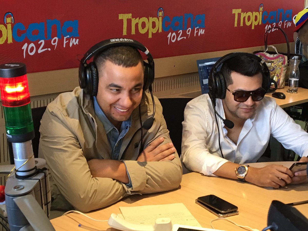 TropiBogota's tweet photo. Visita especial de @Felipe_Pelaez en #ElTropishow pégate ya de los 102.9 https://t.co/BAhxJ64kqz