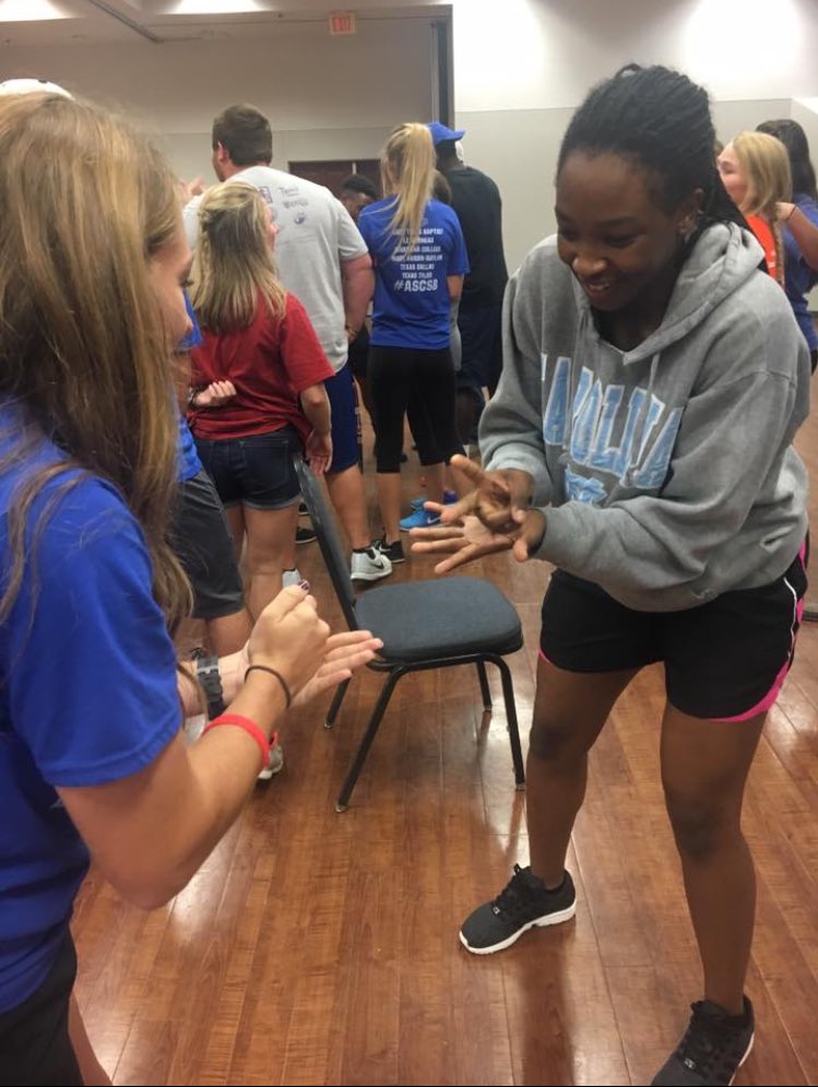 LC_FCA's tweet photo. Awesome third week of Fca! Here's a few pics from last night to recap. God is really doing something special through this group this year https://t.co/crnfAncGDd