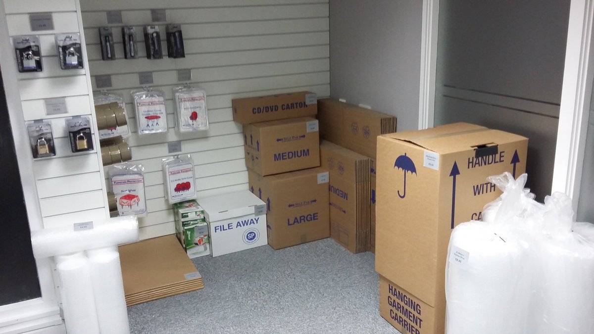 LGSELFSTORAGE's tweet photo. Let LGSS be your one stop #shop for all your #packaging needs.  https://t.co/ayD0wOrTa6 #Essextweets #87RT #colchester #SuffolkRT https://t.co/OCzd8HYFvj