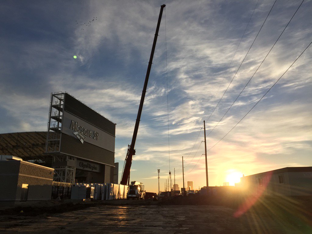 prolutionspm's tweet photo. Few things r more poetic to a #projectmanager than #bigcranes @ #sunrise...I love the smell of diesel in the morning! https://t.co/o4ZPwiKM6U
