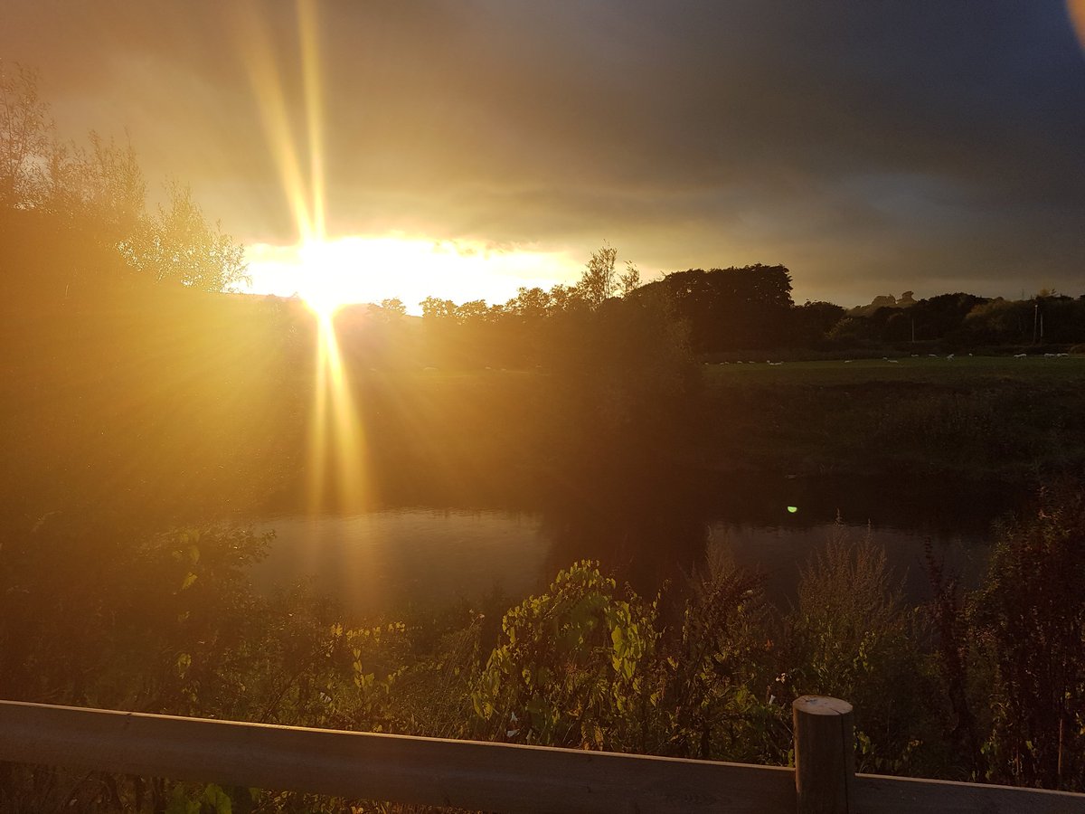 #senior citizen lunch special #Usk <a href="/ChainbridgeUsk/">The Chainbridge Inn</a> starting from £10.00 for 2 courses available until end #October