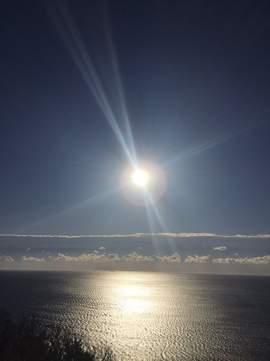 空と海の間 空と海の間