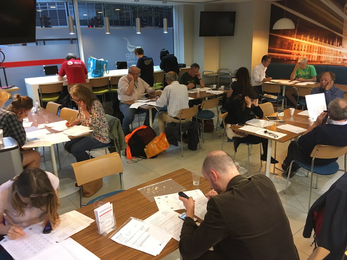 Phonebanks are taking place across the country right now for #SuperTuesday. Find yours here and join our team  → facebook.com/events/7649185…