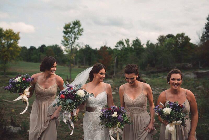LovebirdBB's tweet photo. Our Bride, Jess looks gorgeous in her Justin Alexander gown! Her bridesmaids look beautiful in their B2 by Jasmine dresses!
Congratulations! https://t.co/gKsvhvSi7s