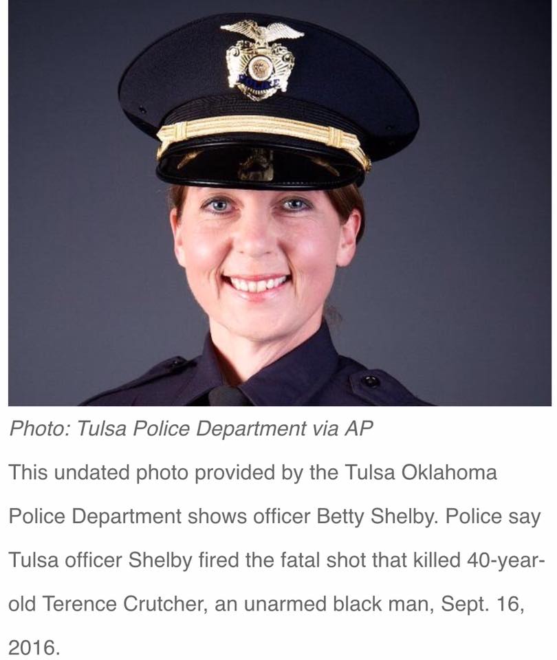 TheRoyalAgency's tweet photo. @TulsaPolice are you proud of Betty with the good hair for MURDERING Terence Crutcher? Arrest her NOW #TerenceCruther #Handsupdontshoot https://t.co/DXrng8S80d