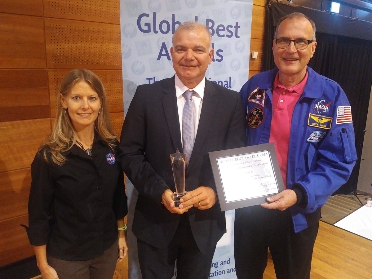 MindShareLearn's tweet photo. Great to be back from #Oslo Honoured to receive Chair's Best Global Award #IPN2016 from Astronaut Rick Heib & Dr. Sue Lederer NASA Scientist https://t.co/vjNdOsErG0