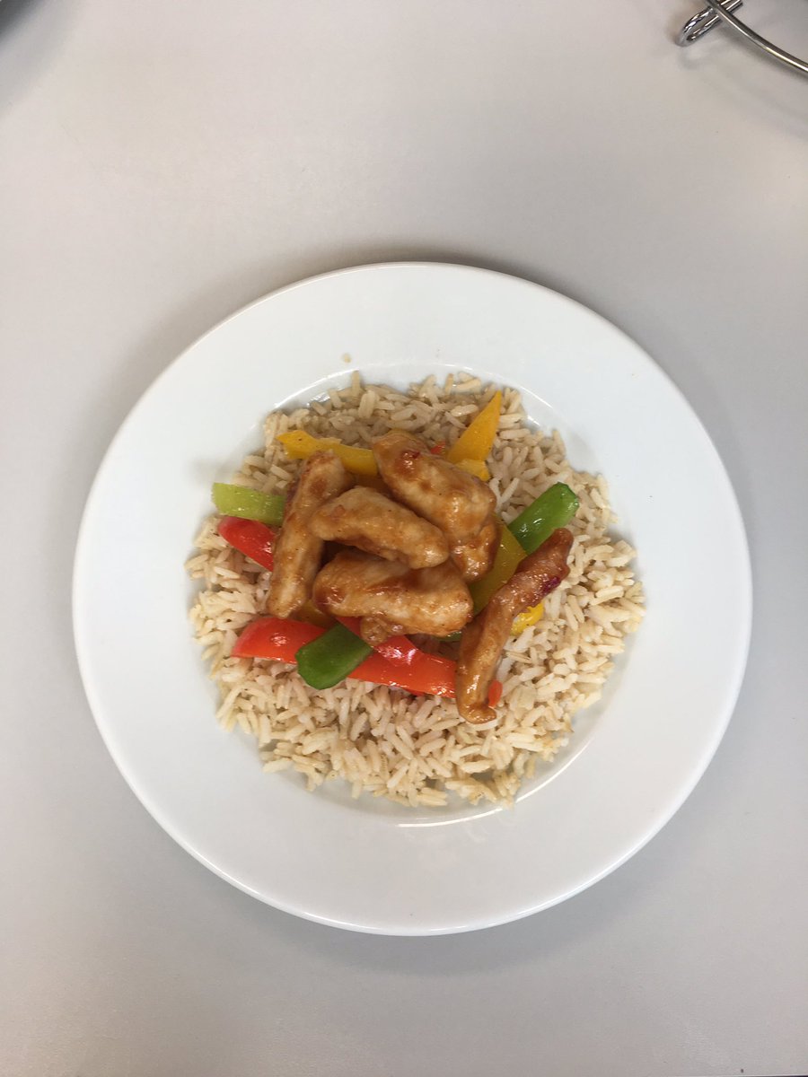 trionoidehomeec's tweet photo. 6th years making everyone hungry today as they prepared and cooked the dish for their final journal assignment!Well done #safefoodpractices https://t.co/NLkjb1U2r0
