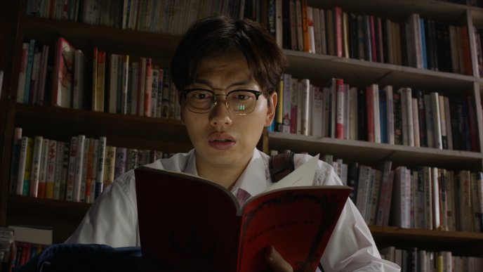 [9월25일(일) 밤11시40분] 드라마스페셜 <빨간 선생님> 연출 : 유종선 / 극본 : 권혜지 / 출연 : 출연진 : 이동휘, 정소민, 이채은, 조영진, 전수지, 이재균,...