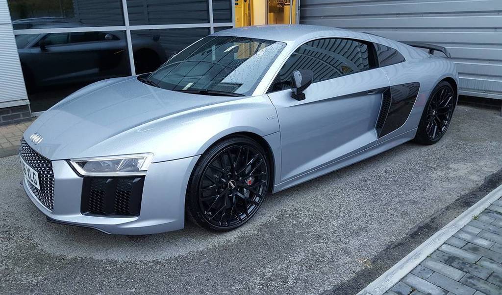 MiniDiecastTV's tweet photo. AUDI R8 #audi #audir8 #R8 #Grey https://t.co/cKOLL0ETFT