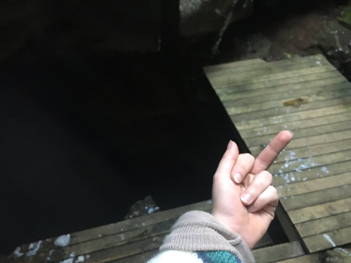 Getum við öll í sameiningu hætt að vera fávitar og borið virðingu fyrir náttúrunni og fallegum stöðum?