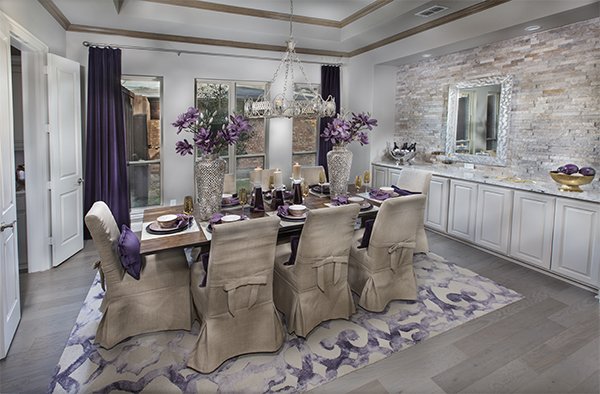 GrenadierHomes's tweet photo. Entertaining is easy when your #diningroom looks this beautiful! Design your space to fit your personality when you live at #GrenadierHomes, https://t.co/eBN4JWGO53