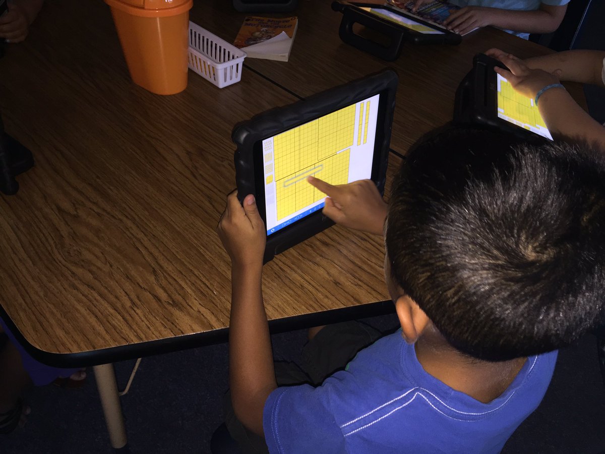 BL_INTERVENTION's tweet photo. Place value on the iPads! #nextgenclassroom #100splace #howmany10sin100 https://t.co/tKw2VXjBHT