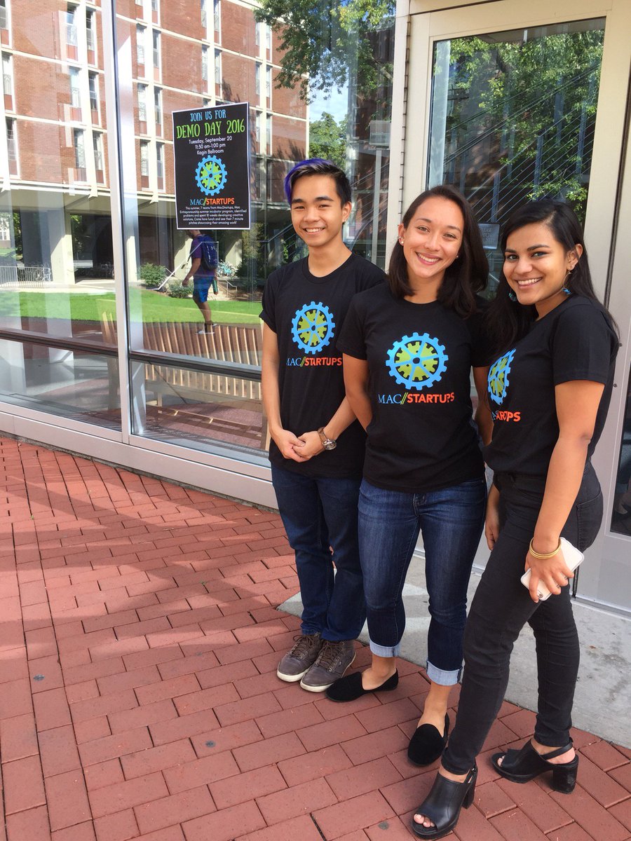 graemethickins's tweet image. I made it! @MacStartups Demo Day! (@ Kagin Commons - Macalester College) swarmapp.com/c/j0YfvwlzI8q