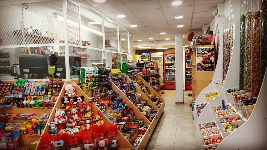 FedeGonzalezA's tweet photo. #MultishopRed abrió las puertas en #Italia1174 Pasa a conocerlo!! https://t.co/NVKicTIHsJ
