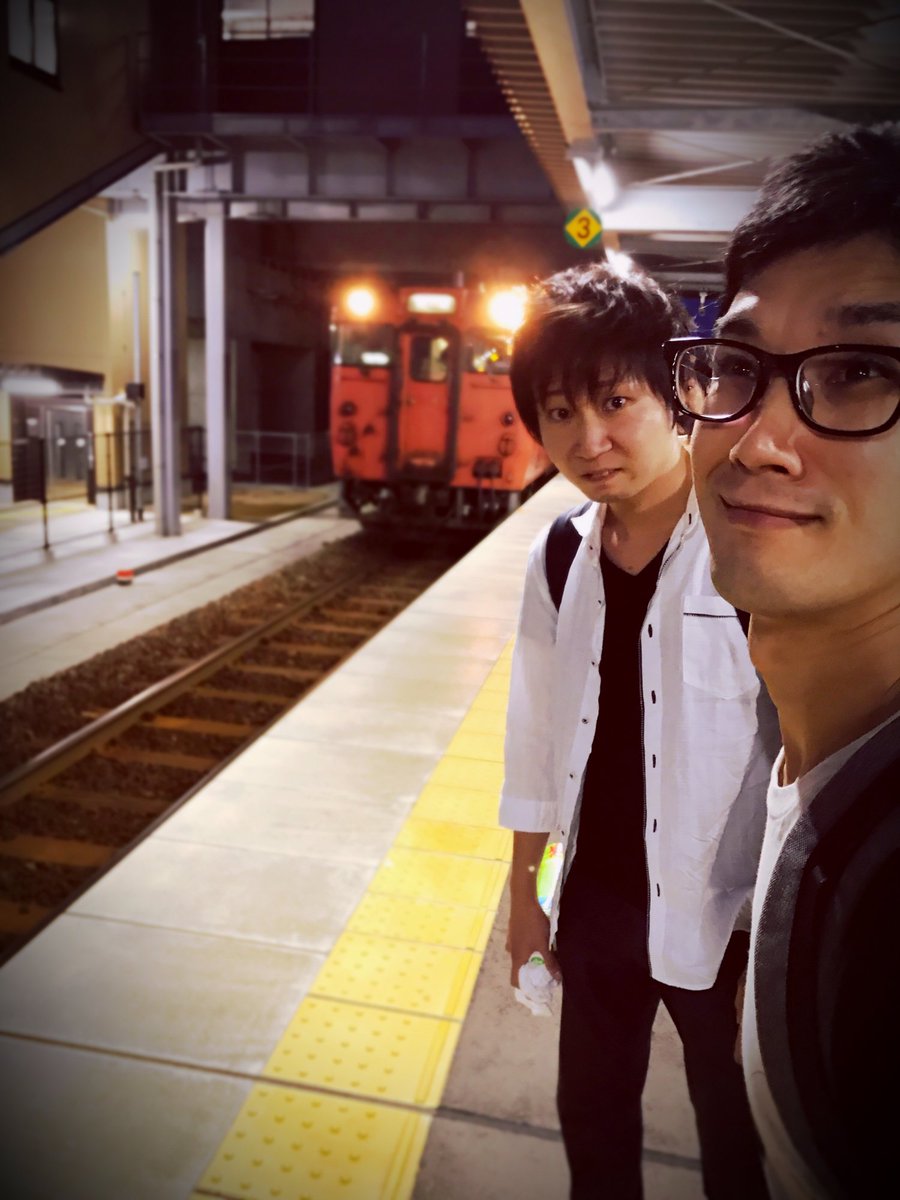 ぺちゃんこ 三人称 富山の電車がなかなかレトロな感じでした
