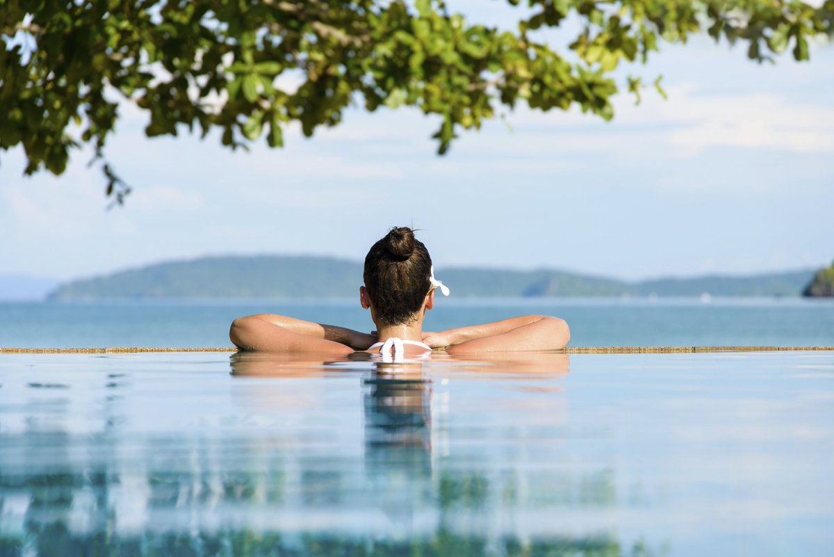 escape_au's tweet photo. The five places every Aussie should visit, and how to get the best bang for your buck thanks to @hotelsdotcomanz https://t.co/K7IZPqWR16 https://t.co/ScLWZL91FS