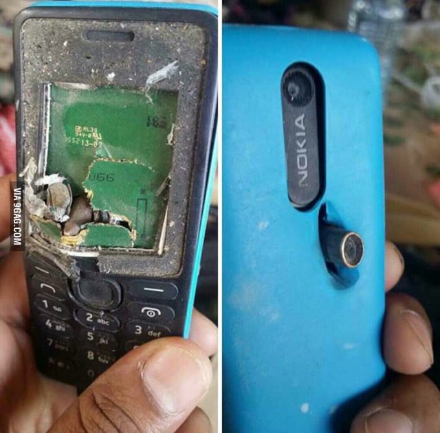 Bạn đang tìm kiếm một chiếc điện thoại Nokia độc đáo và mang tính cách mạng? Điện thoại được thiết kế bởi Peter Skillman sẽ đáp ứng tất cả những yêu cầu đó. Chiếc điện thoại đầy màu sắc và độc đáo này sẽ khiến bạn thấy hài lòng và thỏa mãn với chất lượng và thiết kế của nó. Hãy khám phá chiếc điện thoại Nokia này ngay bây giờ!