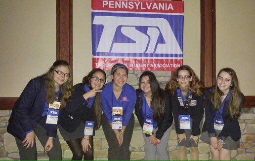 MaddyOkkerse's tweet photo. #TeammateTuesday from Biotech, Fashion, Chapter Team, to the PA SOT, these people are the greatest! #NationalTSAWeek https://t.co/196LBUYF0q