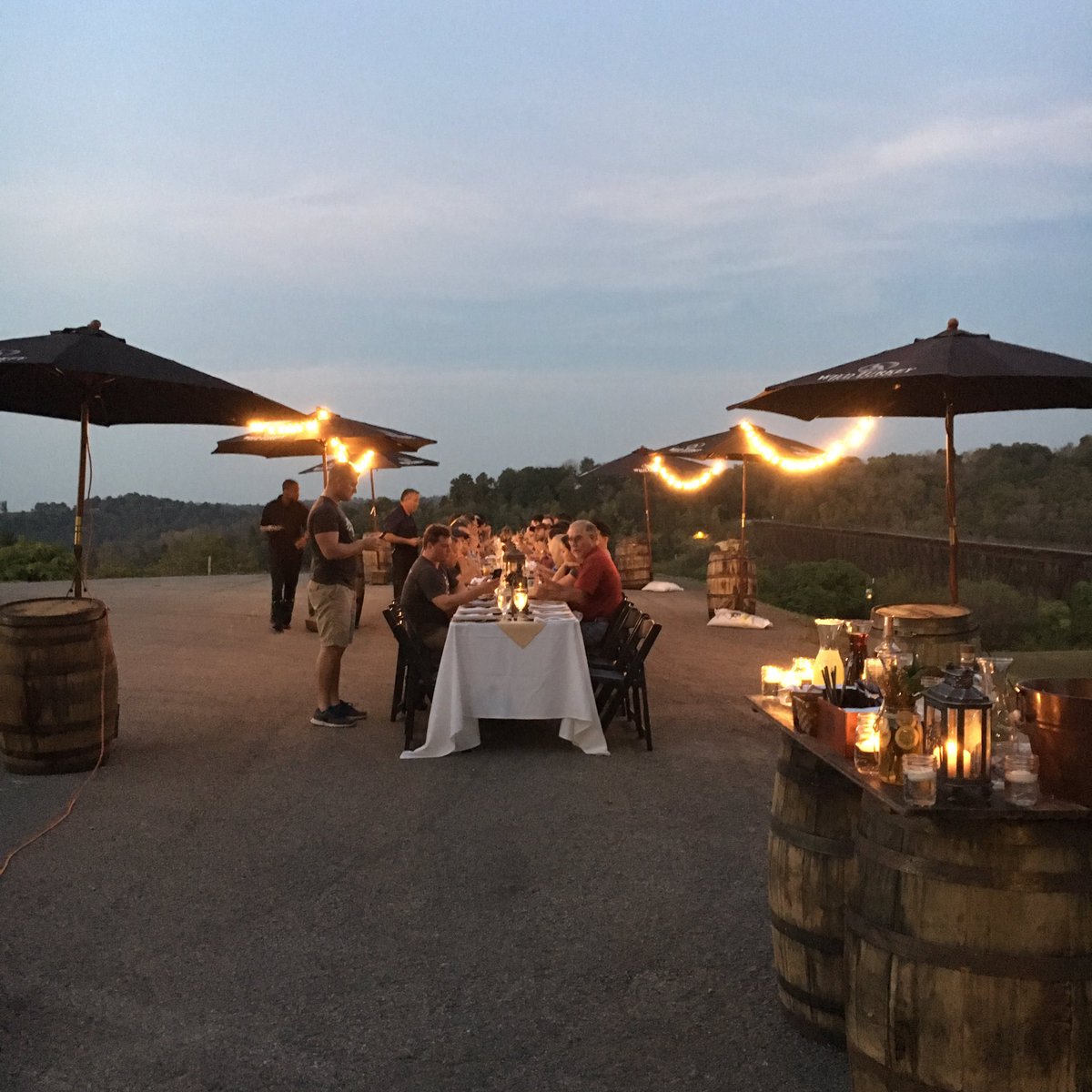 BayouBluegrass's tweet image. Gorgeous setting, amazing guests, bourbon, good food, perfect fall evening, bonfire. #Behindthebarrel2016 #wildturkeyexperience #fall