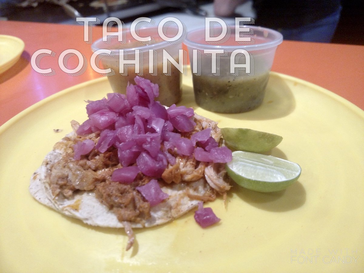¿Qué seria de #NationalTacoDay sin un taquito de cochinita ?