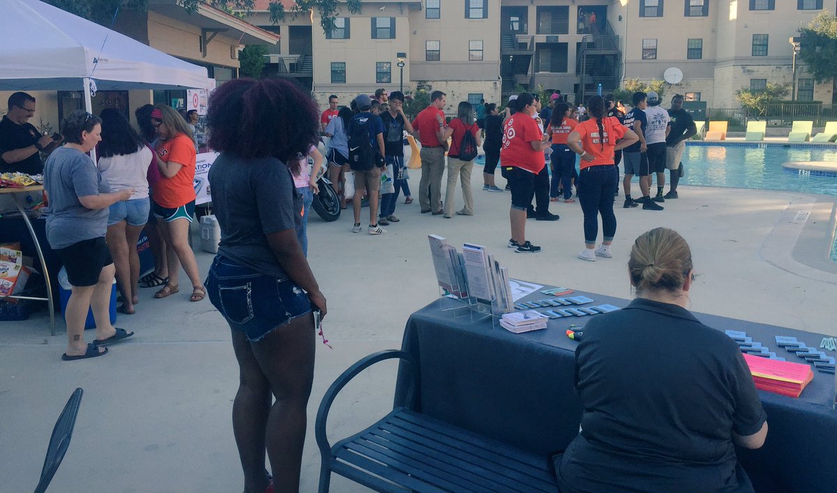 Thanks @AdamRayMendoza for leading D327 NNO and hosting <a href="/AKupchella/">Adam Kupchella</a> &amp; Sonya for the event! <a href="/rmunny0128/">Ramiro</a> @linmwheel