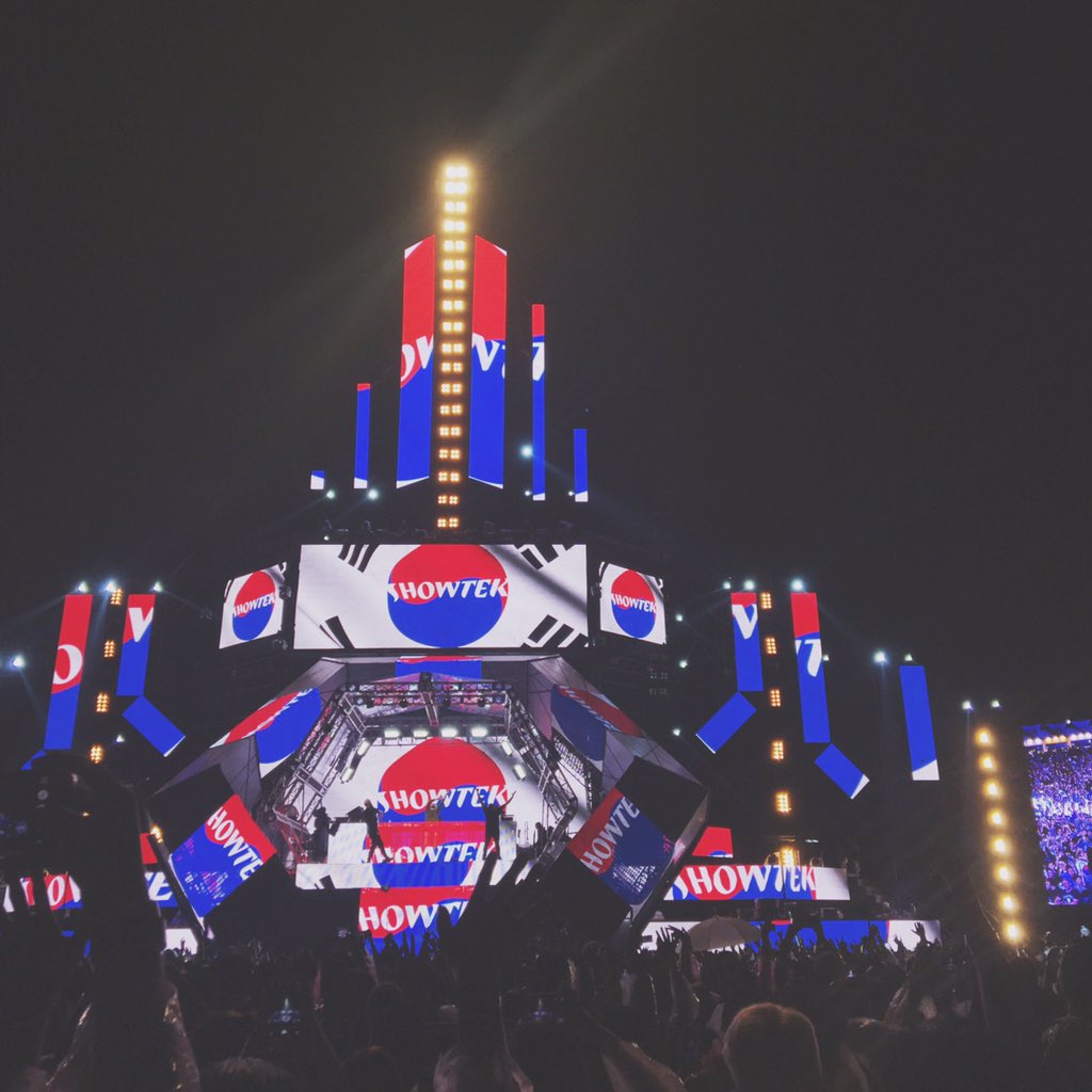 JELYNCHIA's tweet photo. #spectrumdmf ✨ https://t.co/lA5P6kdGJf