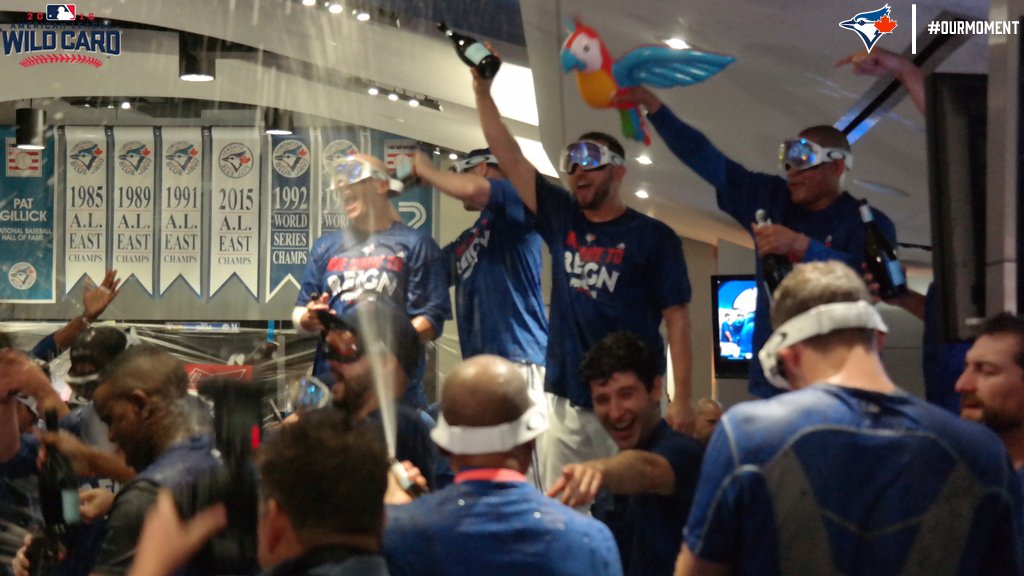 BlueJays's tweet photo. It’s getting lit in the 6! #OurMoment https://t.co/zRItg6w13e