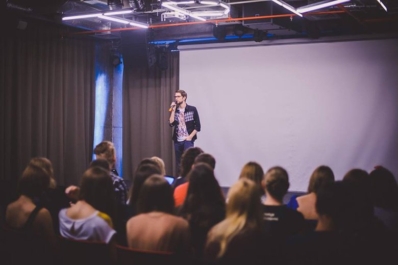 В Україні запустили безкоштовні онлайн-курси з дизайну: cultprostir.ua/uk/news-single…