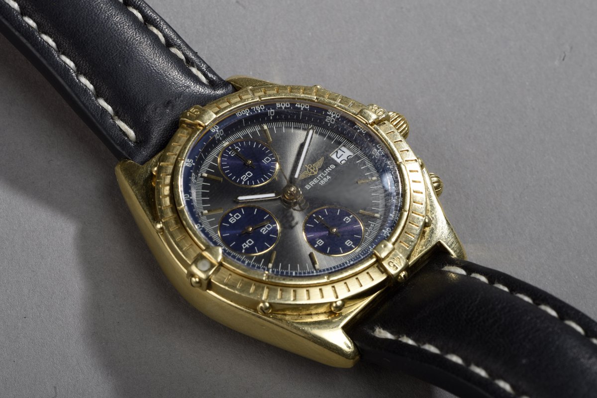 craitetmuller's tweet photo. C'est bientôt l'heure des #enchères : superbe chronographe de pilote @BreitlingNews aujourd'hui 13h30 à @Drouot https://t.co/5sgkz33MWL https://t.co/nZchH1WZJk