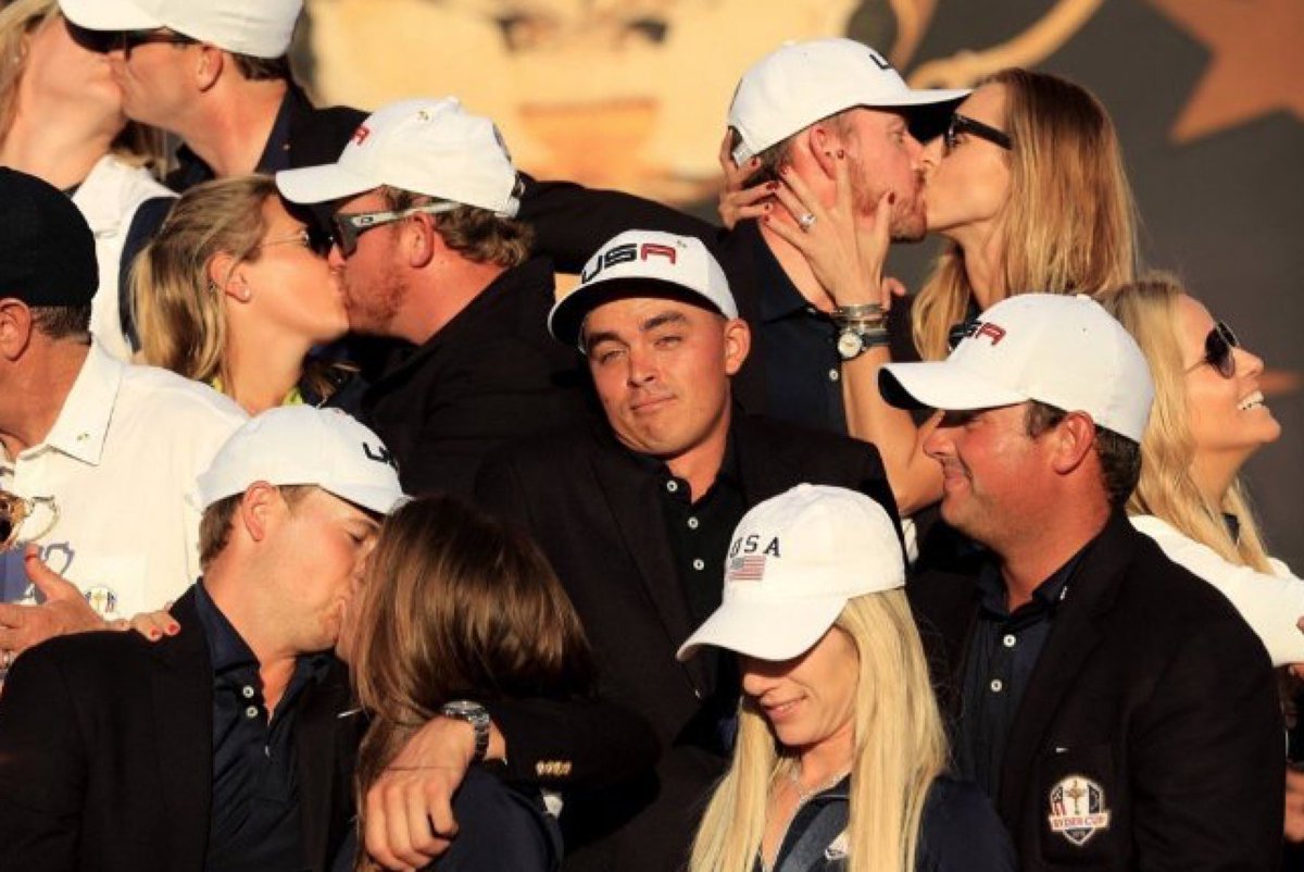 MeninistTweet's tweet photo. When you’re the last one in the friend group to get a girlfriend https://t.co/vUkIV46OU0