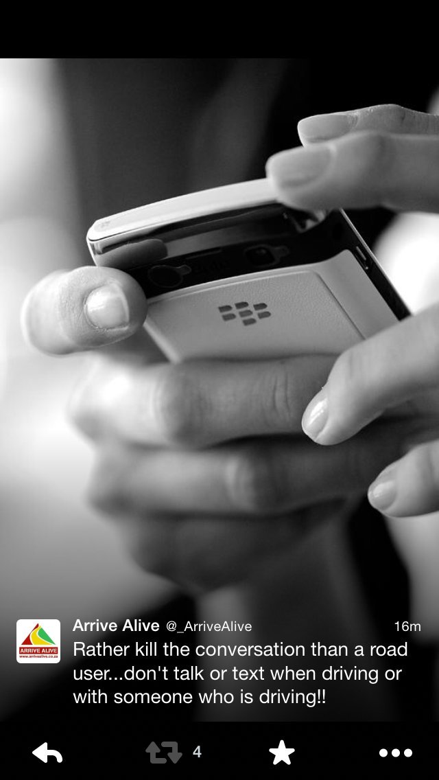 muciiriNjenga's tweet image. Better you kill a conversation than a #Pedestrian #ThinkSafety @KenyanTraffic @Ma3Route @_ArriveAlive @oconnorshane @ntsa_kenya