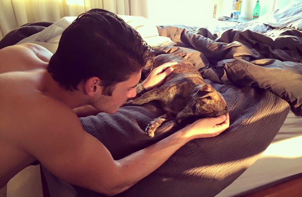 StrandedHunter's tweet image. Found this buddy running around the ship...