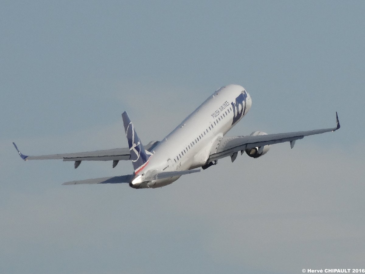 Décollage Embraer 195LR LOT Polish Airlines SP-LNE @lotpolishairlines