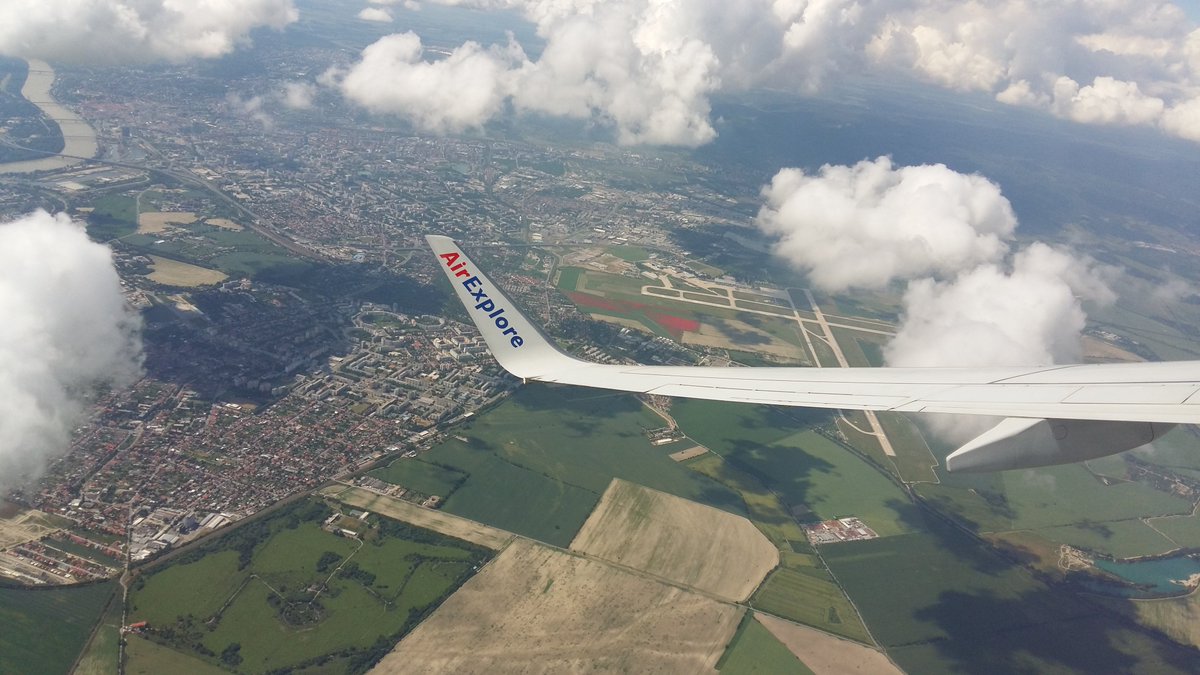 The View #Boeing #B737 #airexplore #bratislava
