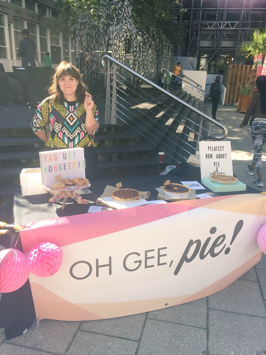 OhGeepie's tweet image. Come say hi! We&apos;re @LondonMetUni @LondonMetEvents   #northcampus till 3pm! #Freshers2016 #pie