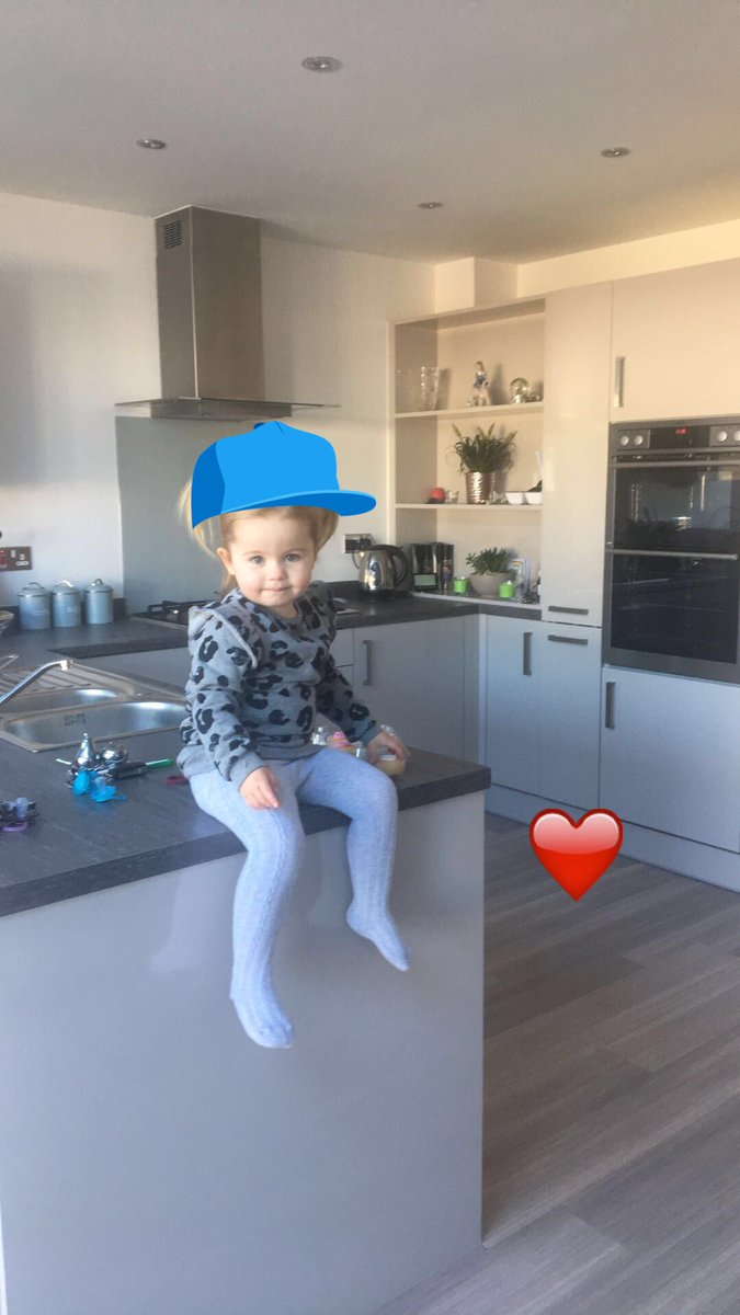 HalpinJayne's tweet photo. This one is my side kick 💝💝💝 https://t.co/2FnmFDCmK9
