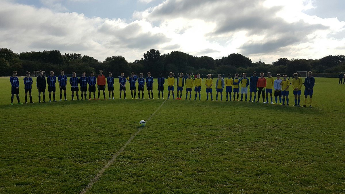 CityYouthFC's tweet photo. @CityYouthFC U18 West & Harpenden #RIPDavidWray https://t.co/19wZHqUSXm