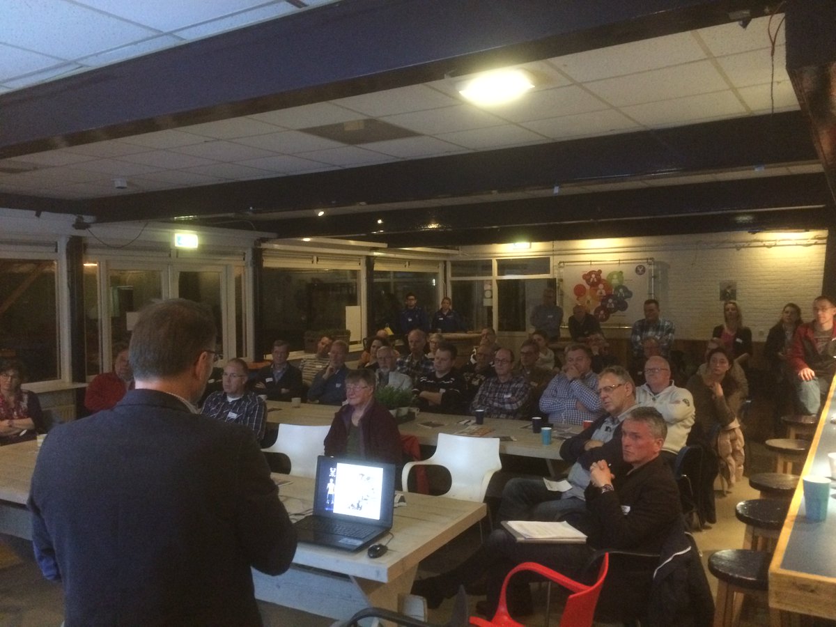 Wo 26 oktober #sportcafé <a href="/GemeenteEpe/">Gemeente Epe</a> bij #svvaassen Thema: inkomsten genereren +  kosten besparen Gastsprekers <a href="/sosportnl/">SO! Sport - NL</a> en <a href="/sportOpgewekt/">Sportief Opgewekt</a>