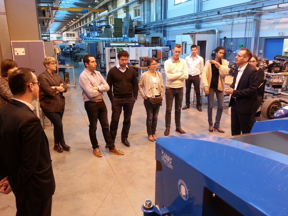 benoit_furet's tweet photo. Labo #irccyn et @CAPACITES_SAS reçoivent à @IUTNantes des membres de @Neopolia_ pour présenter activités #robot #cobotique #procedes_avances https://t.co/vUk8J9d4Kf