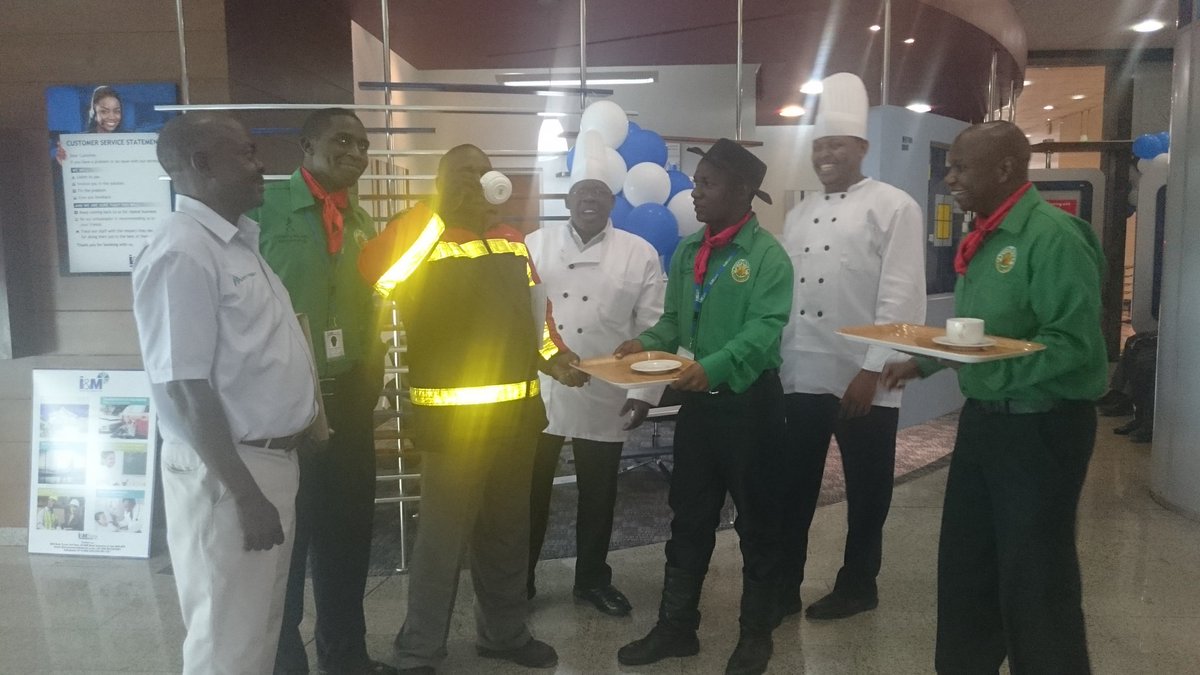 AwesomelyKenyan's tweet photo. Tea anyone? Our customers loved it #IMCARES #CSWeek2016 #panaribranch @imbankke @njua_edu @edithmkare @PascalPking @JNAMASAKA https://t.co/hWtmWB7nqA