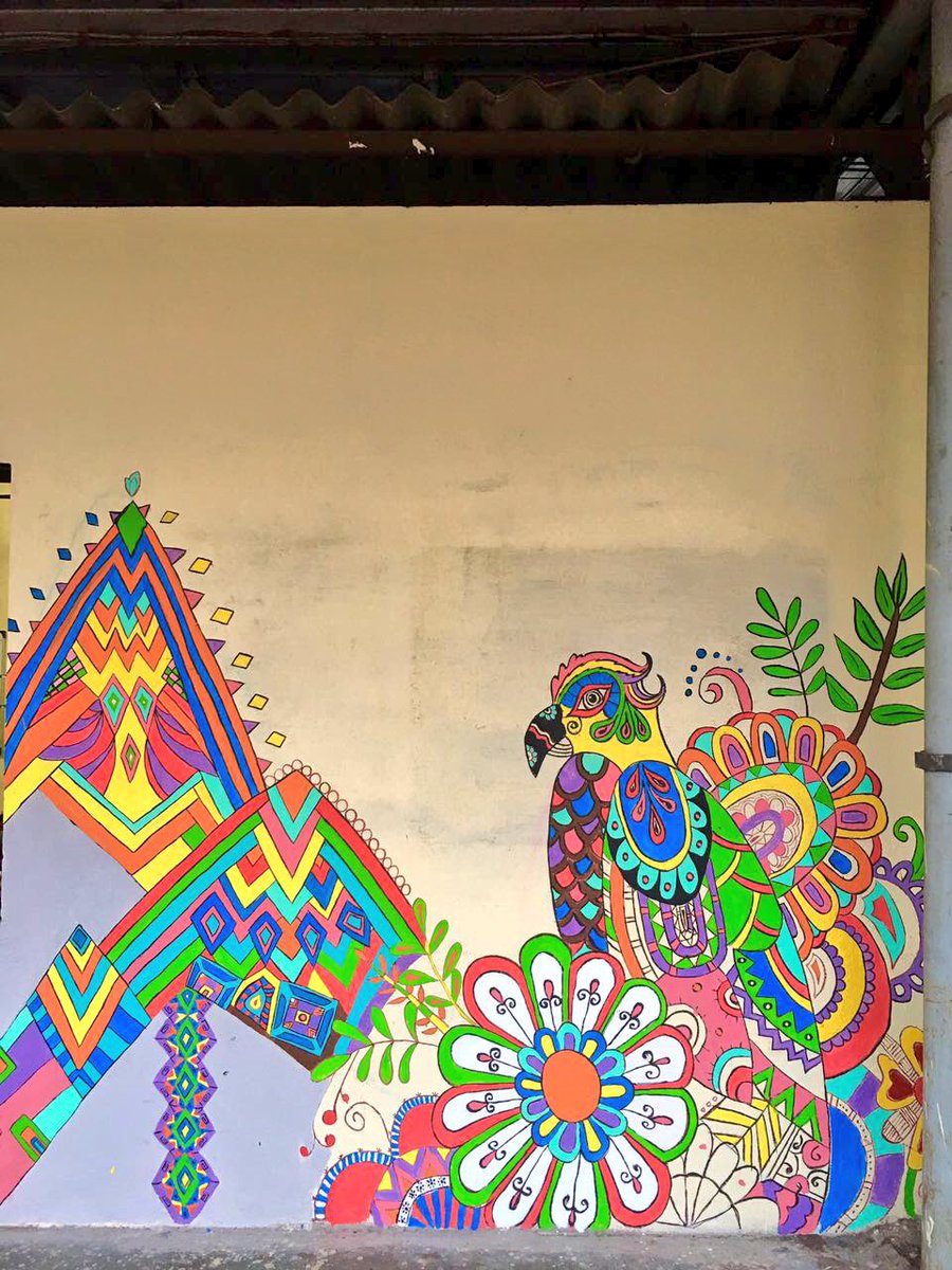 KriFoundation's tweet photo. A few pictures from our yesterday's session at Beach station, as a part of #DaanUtsav. Do take a look if you happen to go there :) #Chennai https://t.co/8SljQZQcuw